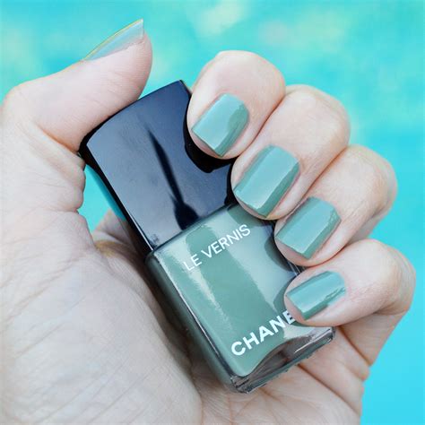 chanel legerete nail polish